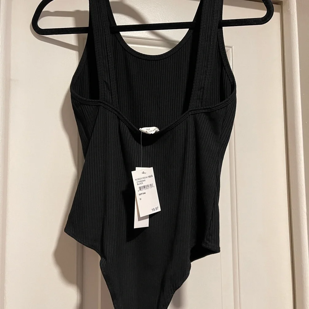 NWT-Black Ribbed Bodysuit - Picture 4 of 6